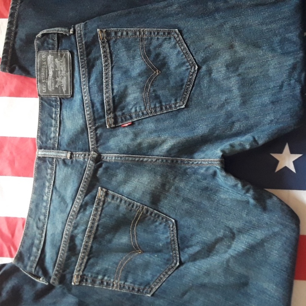 LEVIS 569  Sz 32x30
